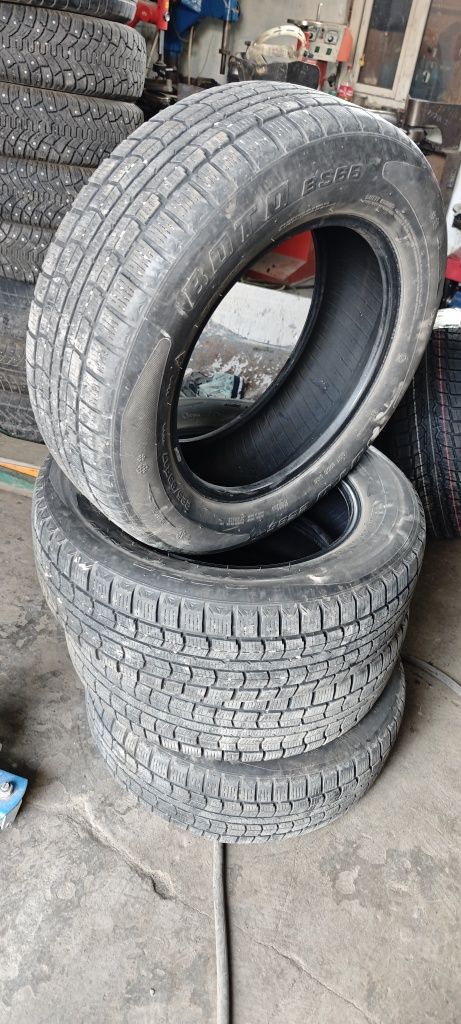 Продам б/у зимние шины