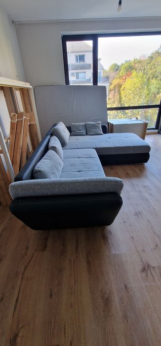 Ъглов диван с функция за спане