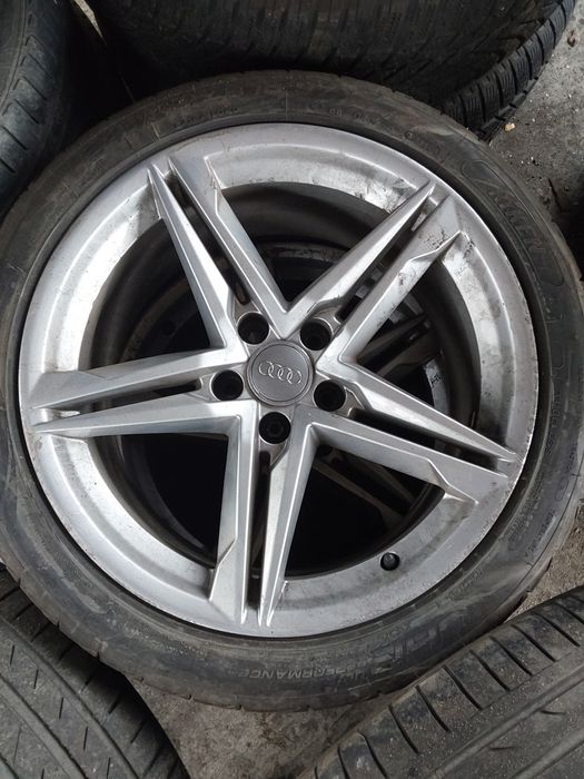 Set 4 jante impecabile! audi a5 2017 r18  cu anvelope de vara bune!