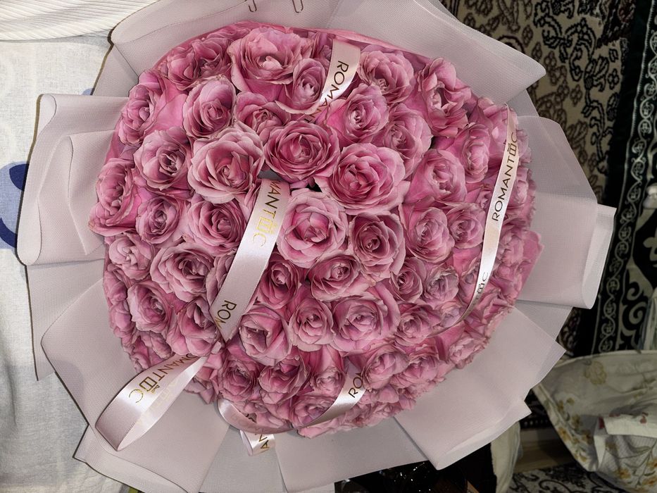 Роза букет розовый