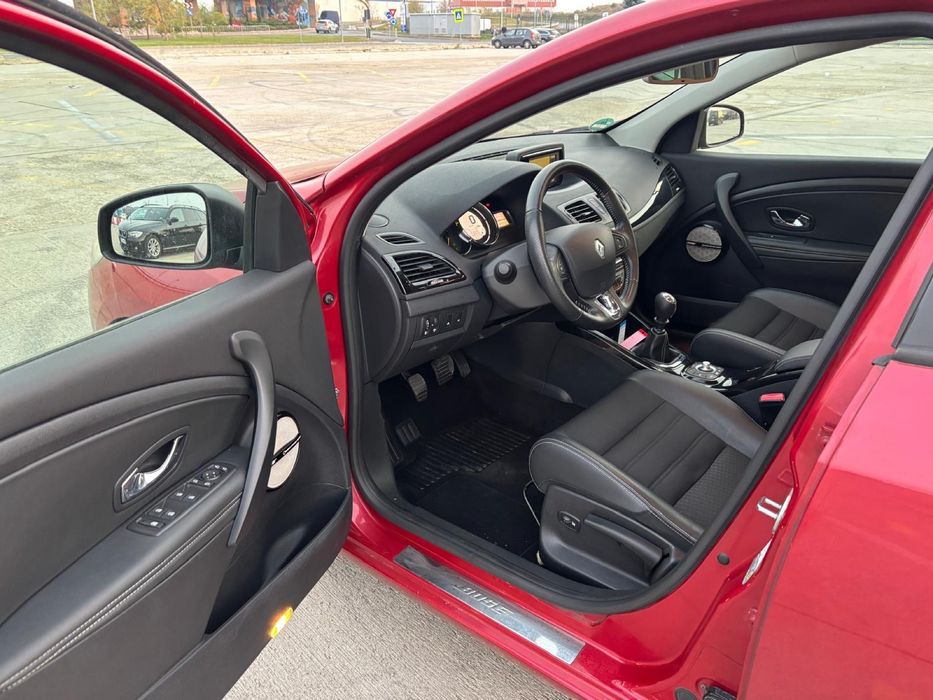 Renault Megane Bose edition-2014-1.6 dci