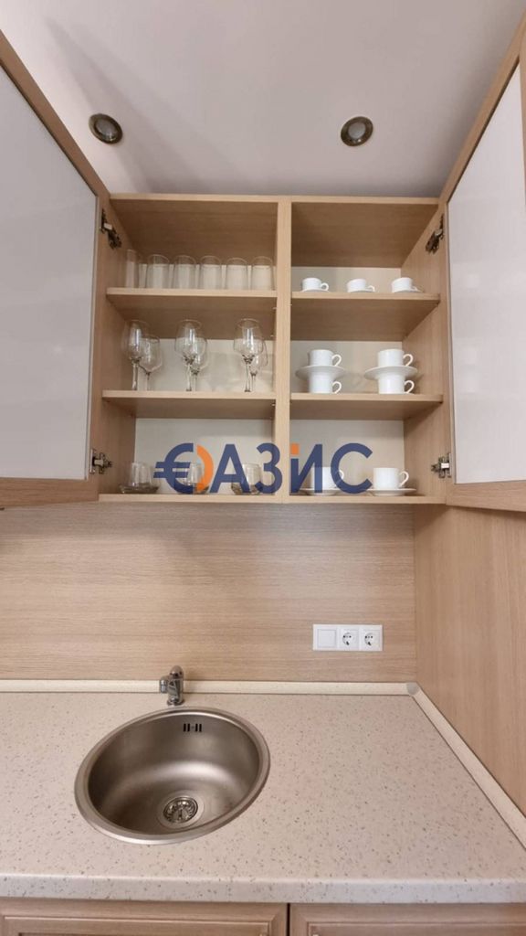 Продава се Двустаен апартамент в Свети Влас - 51 кв.м за 1942 €/кв.м - Снимка #8