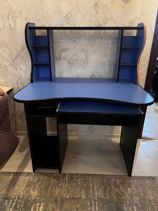 Писменный стол  для детей