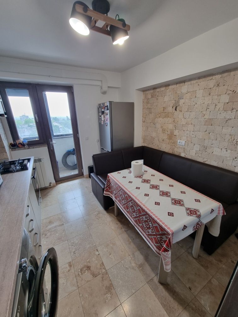 Apartament cu 4 camere micro 18