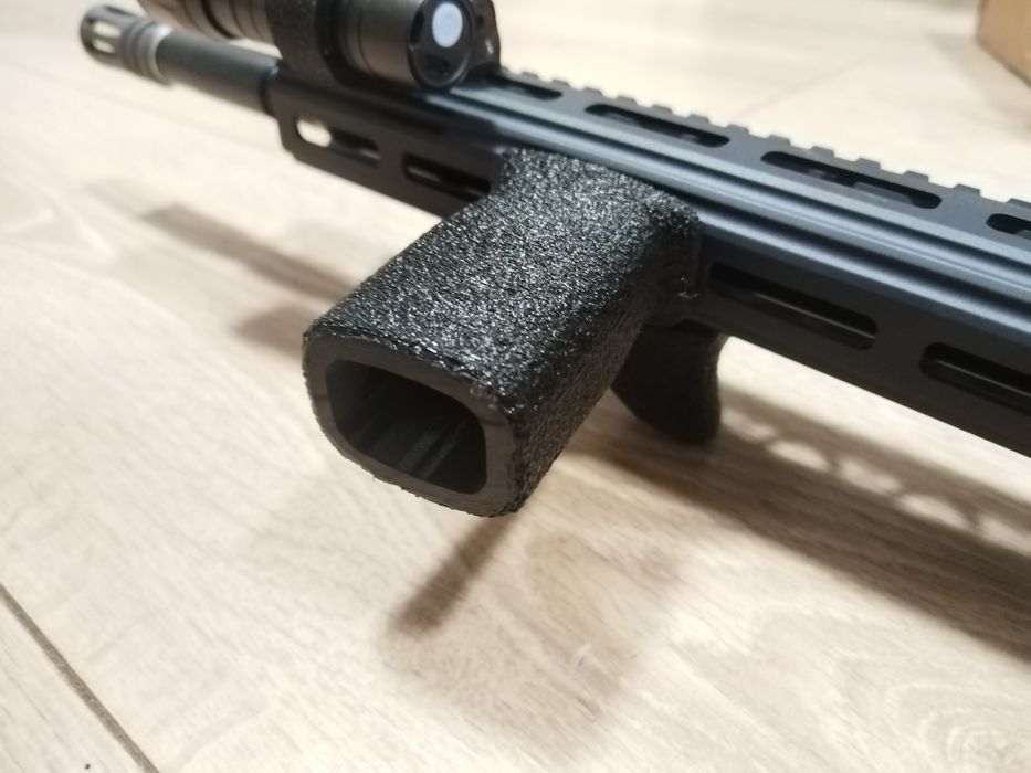 Еърсофт / Airsoft тактическа дръжка / front grip