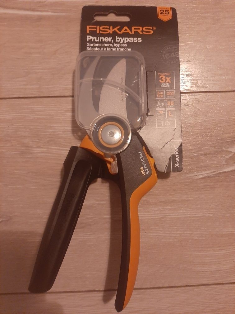 Foarfeca fiskars p961