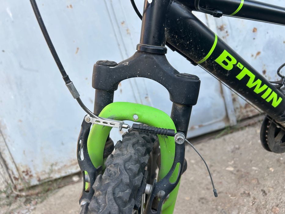 Vând bicicletă de copii bine întreținută