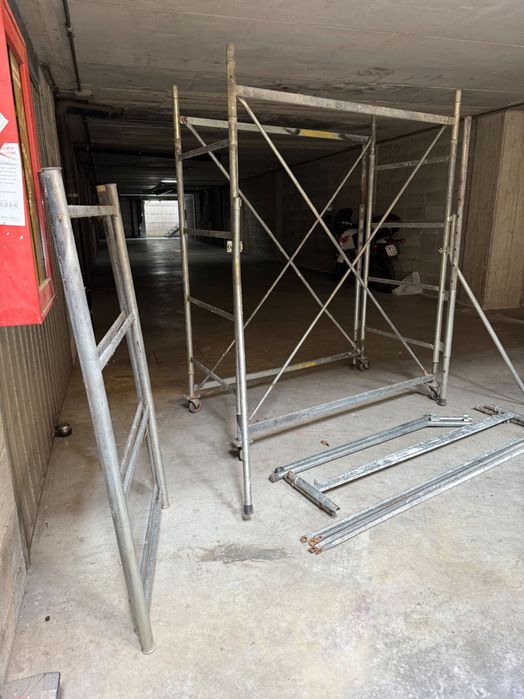 Schela mobila otel zincat 4,5 metri - pentru teren inclinat