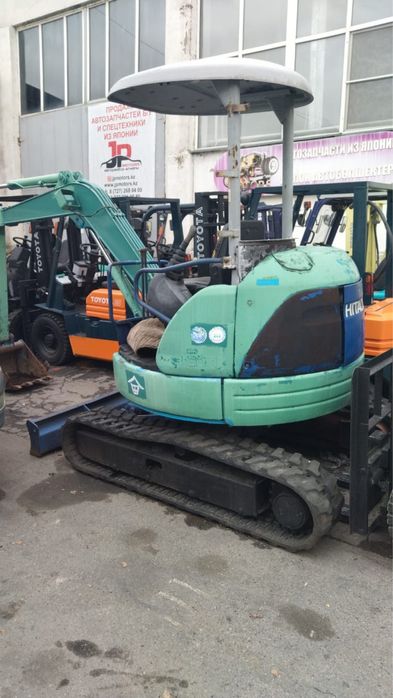 Экскаватор Hitachi EX 33U