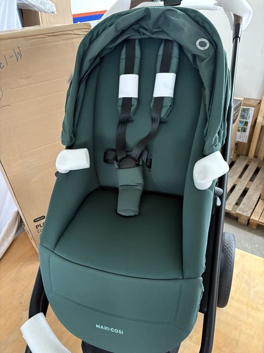 Carucior Maxi Cosi Plaza+ ,2 in 1. cu landou Oria, reversibil,0-22 kg