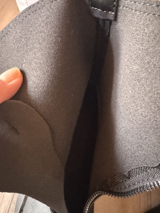 Зимни черни боти