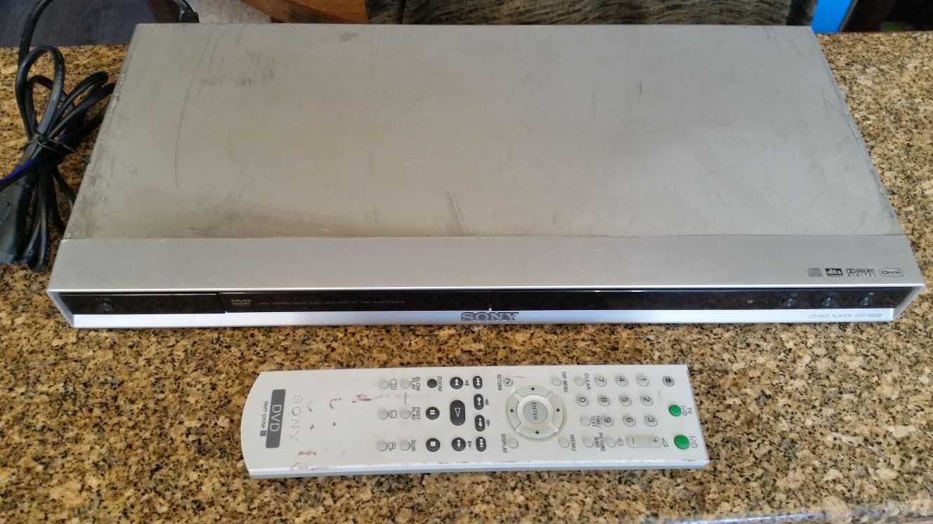 Продавам DVD player SONY