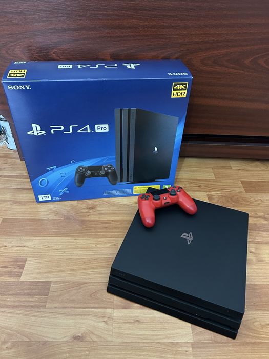 Playstation 4 pro 1 tera memorie
