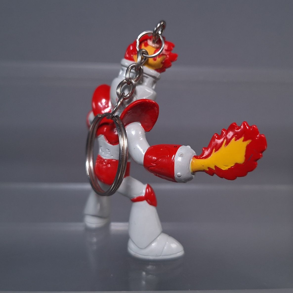 Nintendo 1995 фигурка Mega Man Bandai
