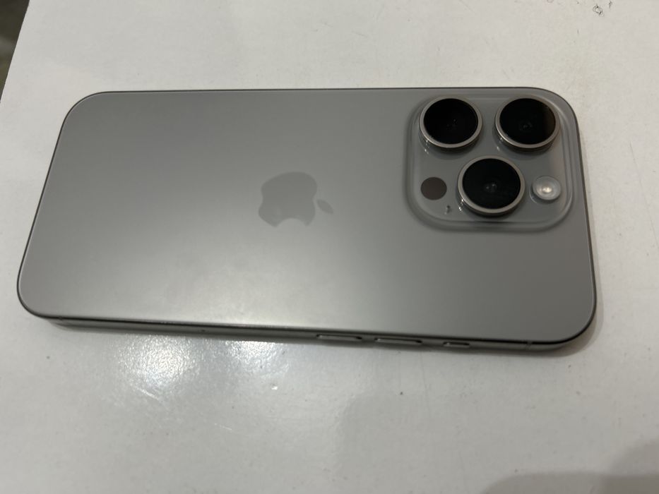 iPhone 15 pro 128 гб