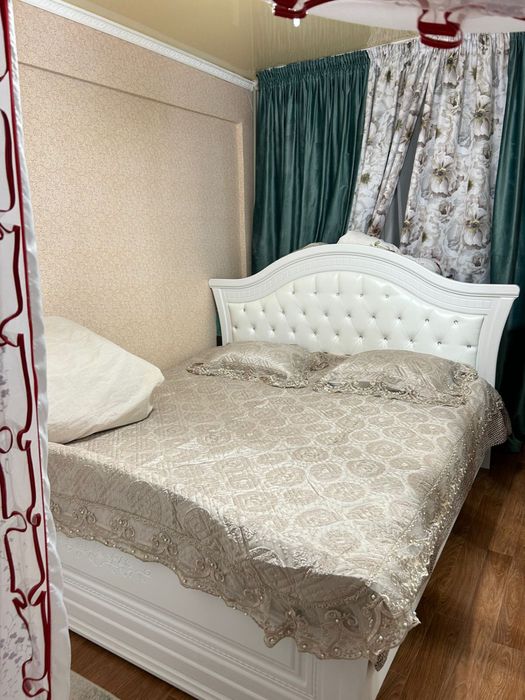 Спальный кровать