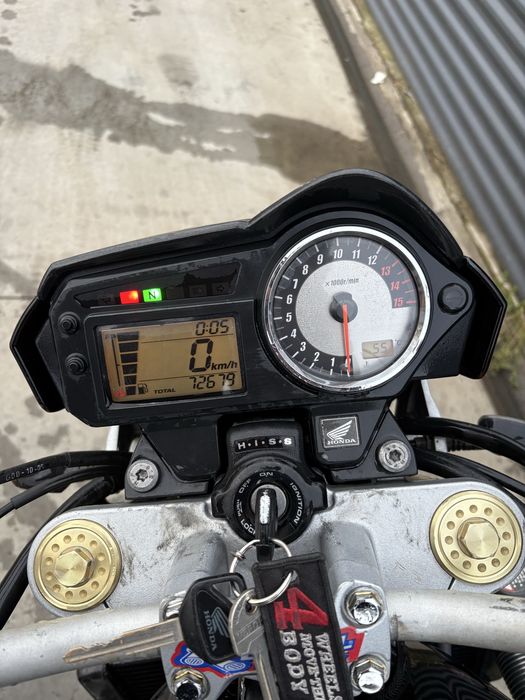 Vând honda hornet limitat a2