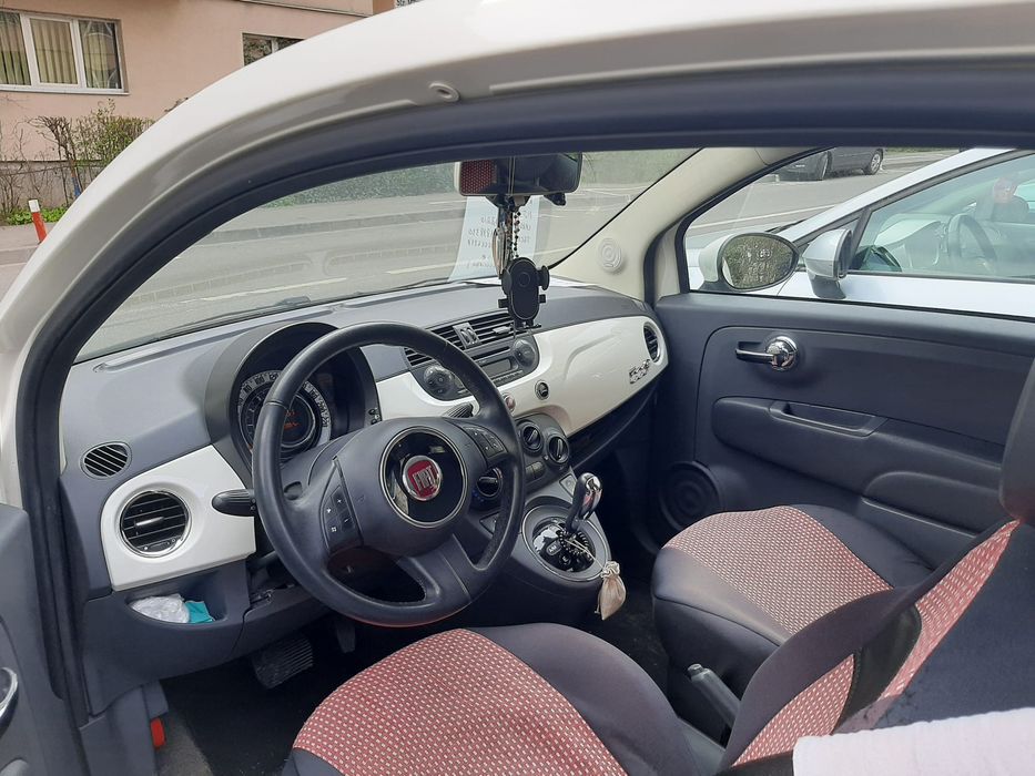 Vând Fiat 500 Cabrio
