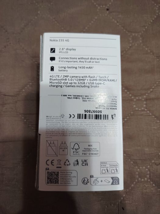 NOKIA 235 4G чисто нов