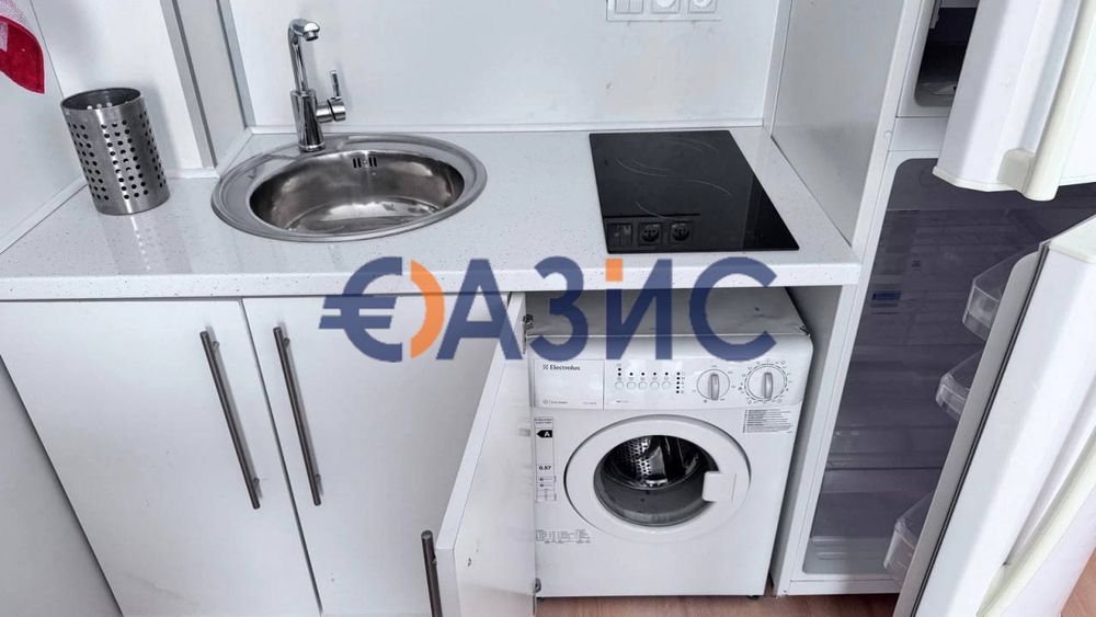 Продава се Едностаен апартамент в к.к. Слънчев бряг - 28 кв.м за 1000 €/кв.м - Снимка #1