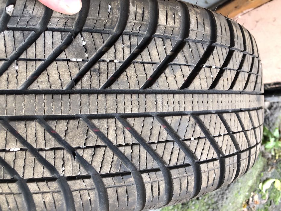 Зимни гуми Goodyaer Vector 4Seasons 205 55 16