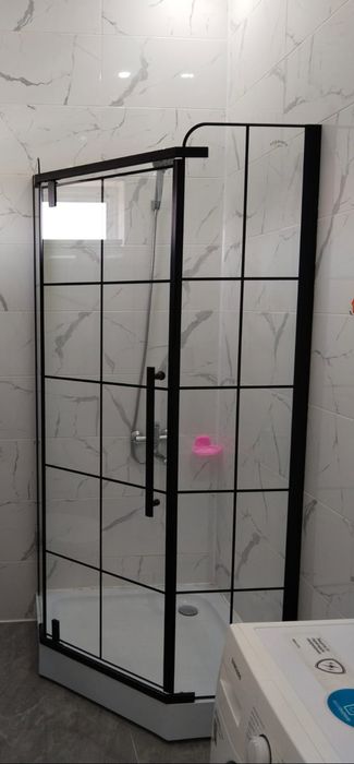 Душевая кабина   ,