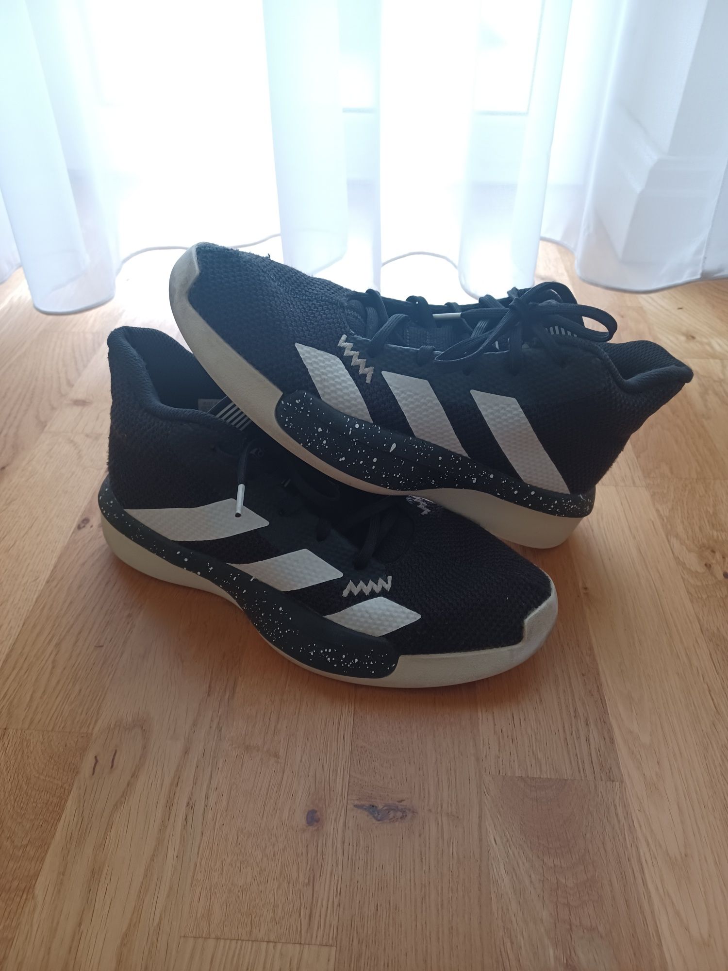 Incaltaminte Adidas Pro de Baschet