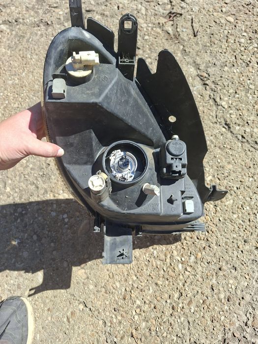 Ляв фар Citroen xsara picasso