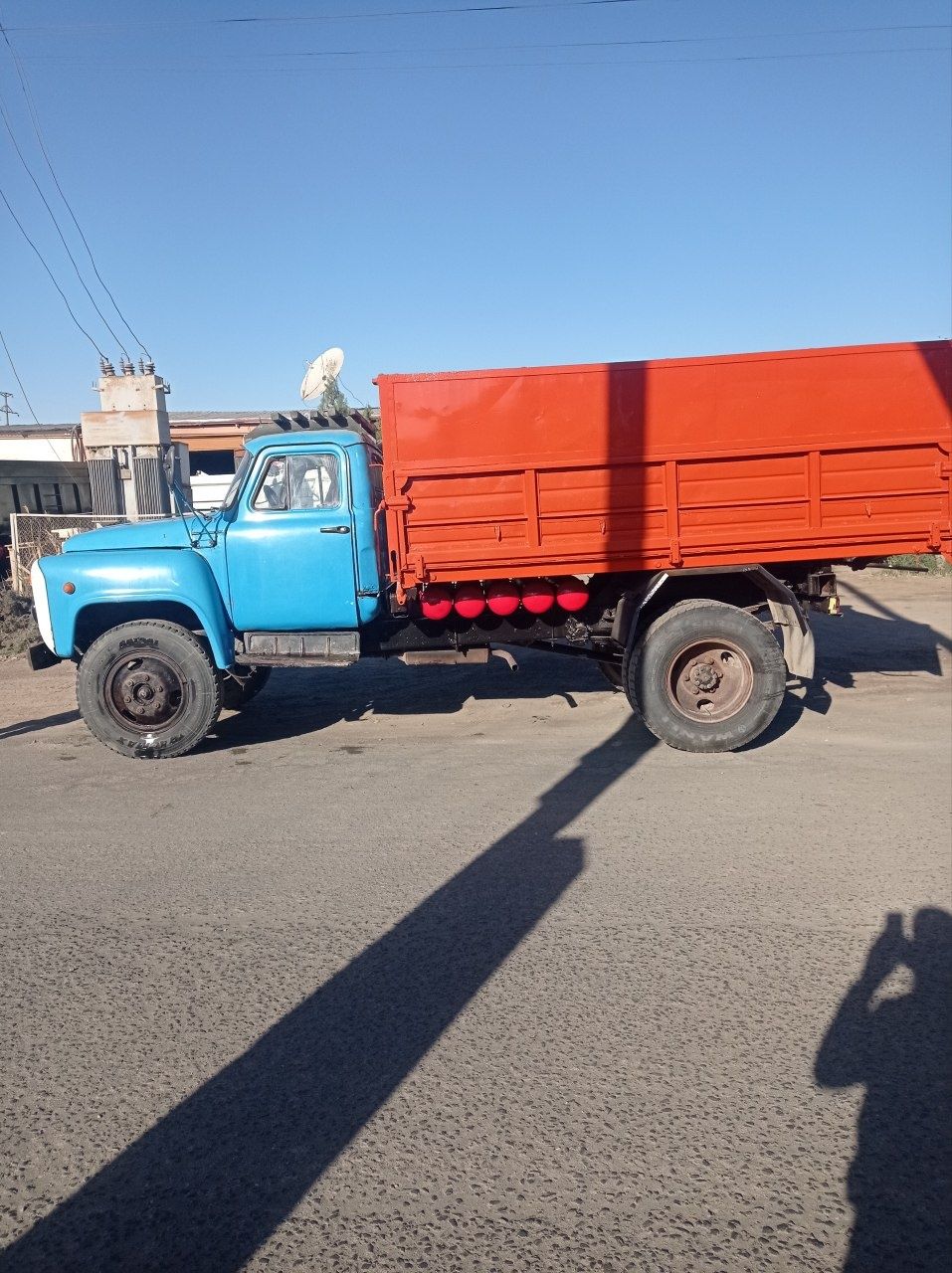 Газ 53 сотилади  холати зор
