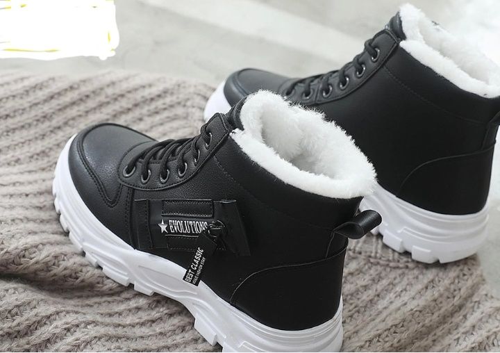 Ghete de iarnă,marime 41 noi