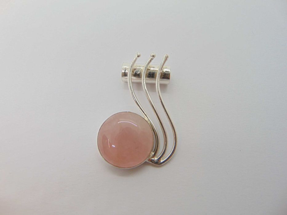 Pandantiv din argint si quartz roz