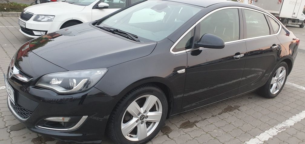 Opel Astra J 1.7 CDTI ECOFLEX