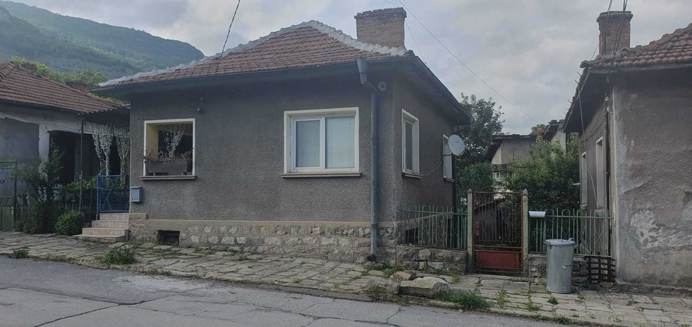 Продава се Къща в с. Церово, Област София-област - 110 кв.м за 419 €/кв.м - Снимка #2