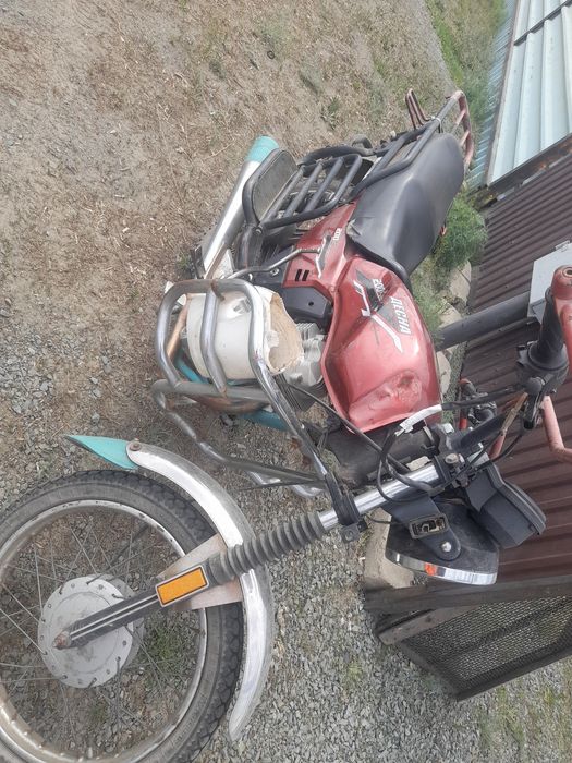 Продам мотоцикл десна 200
