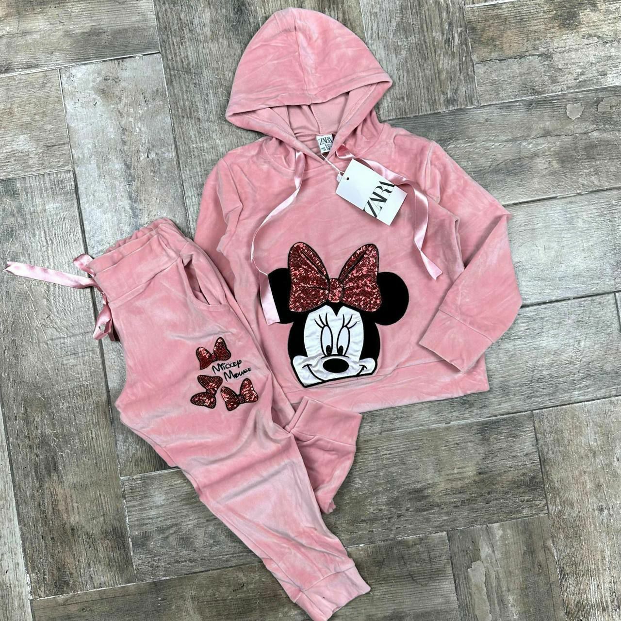 Minnie Mouse compleu