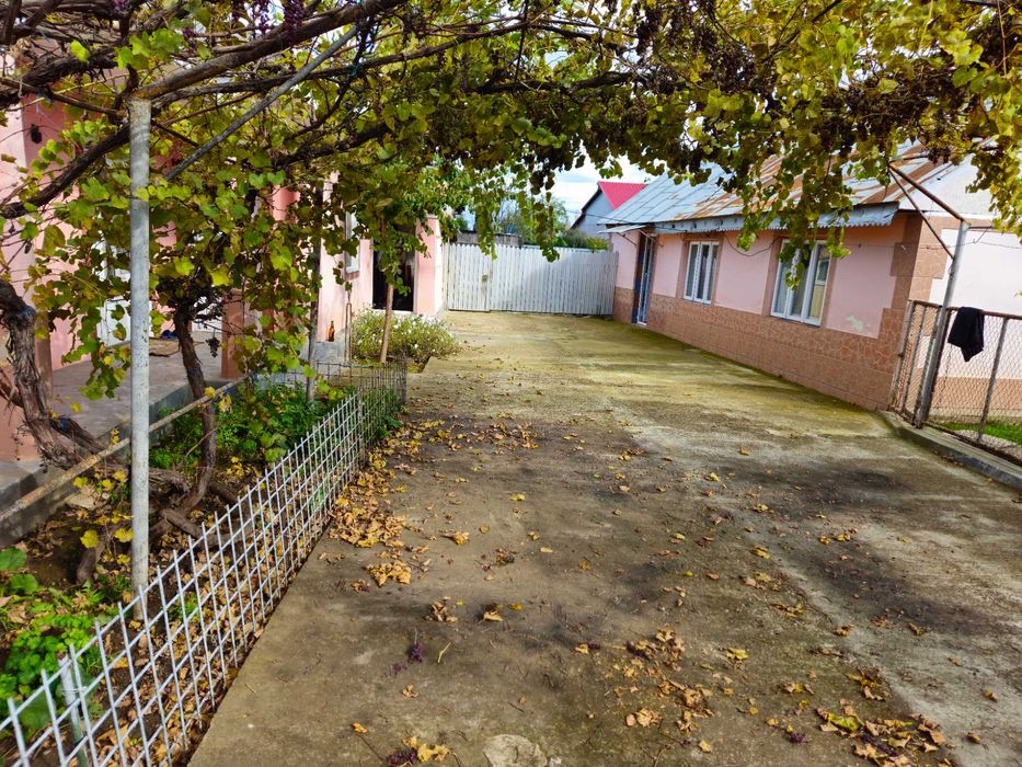 Vand casa comuna Cosmesti judetul Galati sat Baltareti