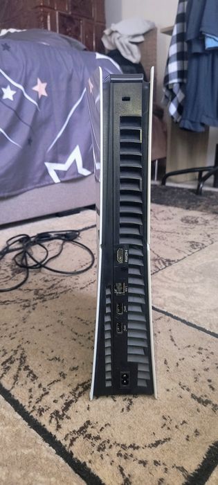 Vând PS 5slim nou