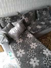 Ъглов диван с функция за сън