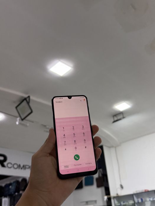 samsung A50 64gb срочни сотилади