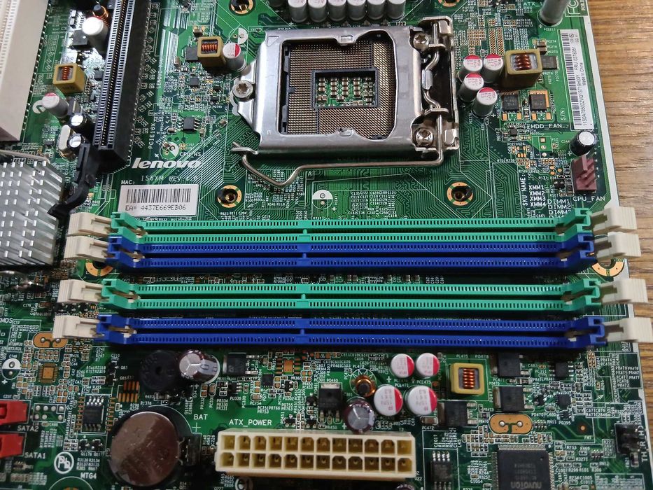 Placa de baza PC Lenovo IS6XM (intel 2nd gen) socket 1155