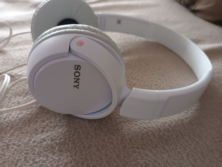 Căști Sony cu fir 50 ron