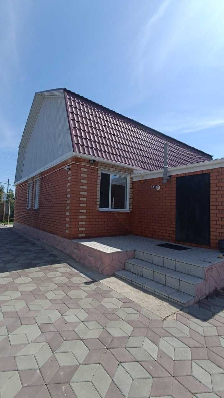 Срочно продается двухуровневый дом
