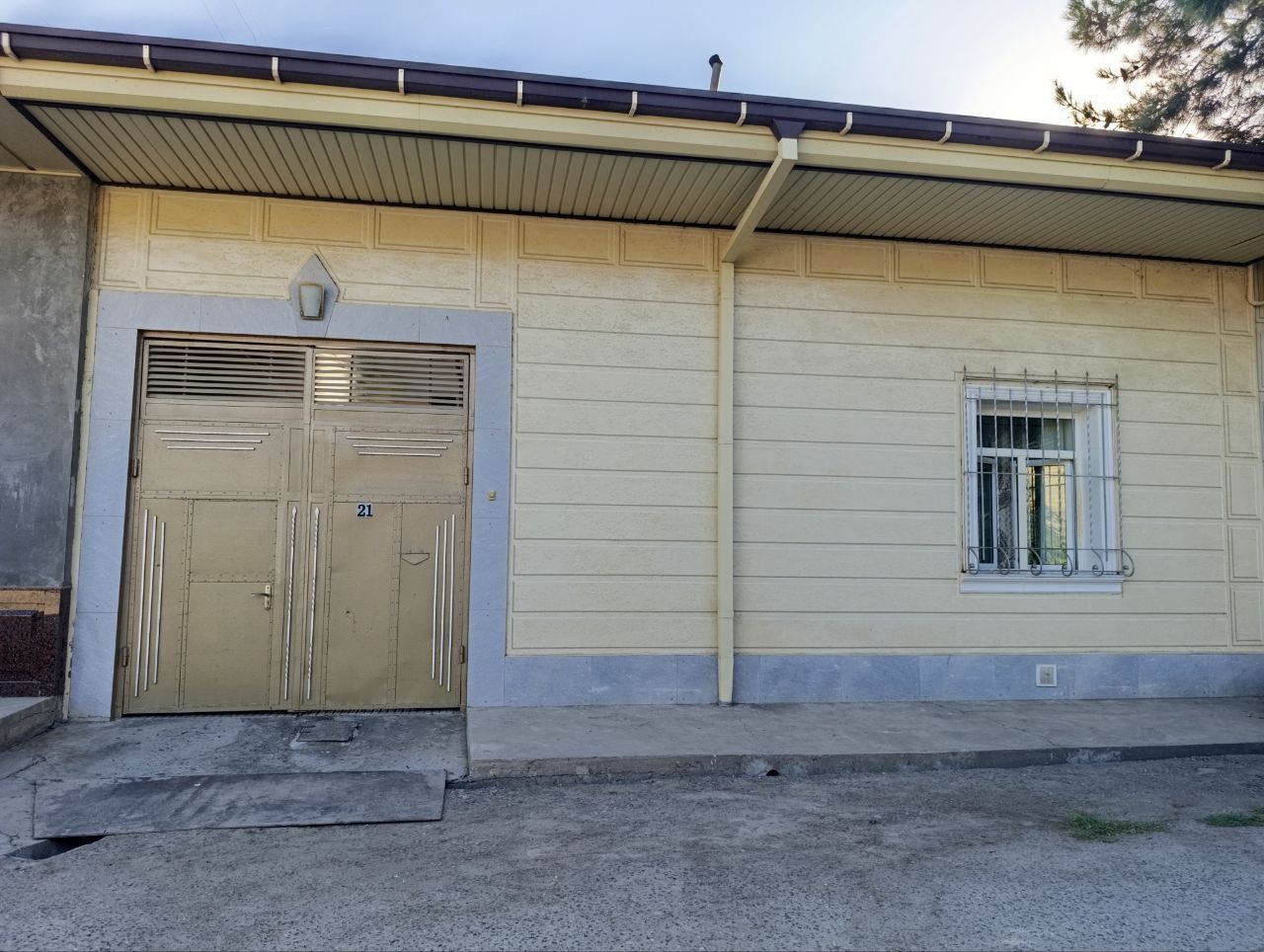 СРОЧНО продается Дом в г. Самарканд, ЗАХОДИ И ЖИВИ (без посредников)