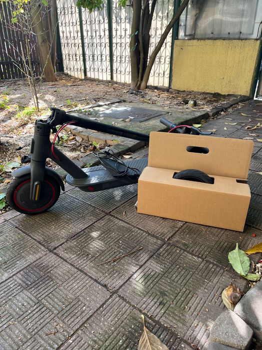 Vand trotineta electrica Xiaomi in garantie