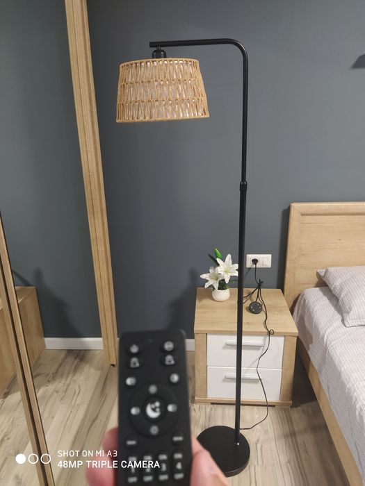 Lampadar, lampa podea