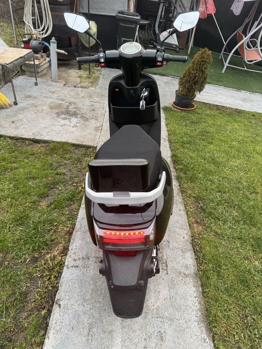 Vand sau schimb Scuter electric CL 2W