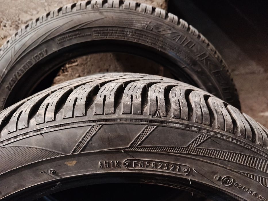 Falken 245/45/18