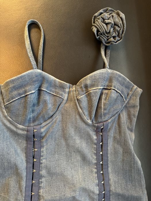 Дизайнерска дънкова рокля