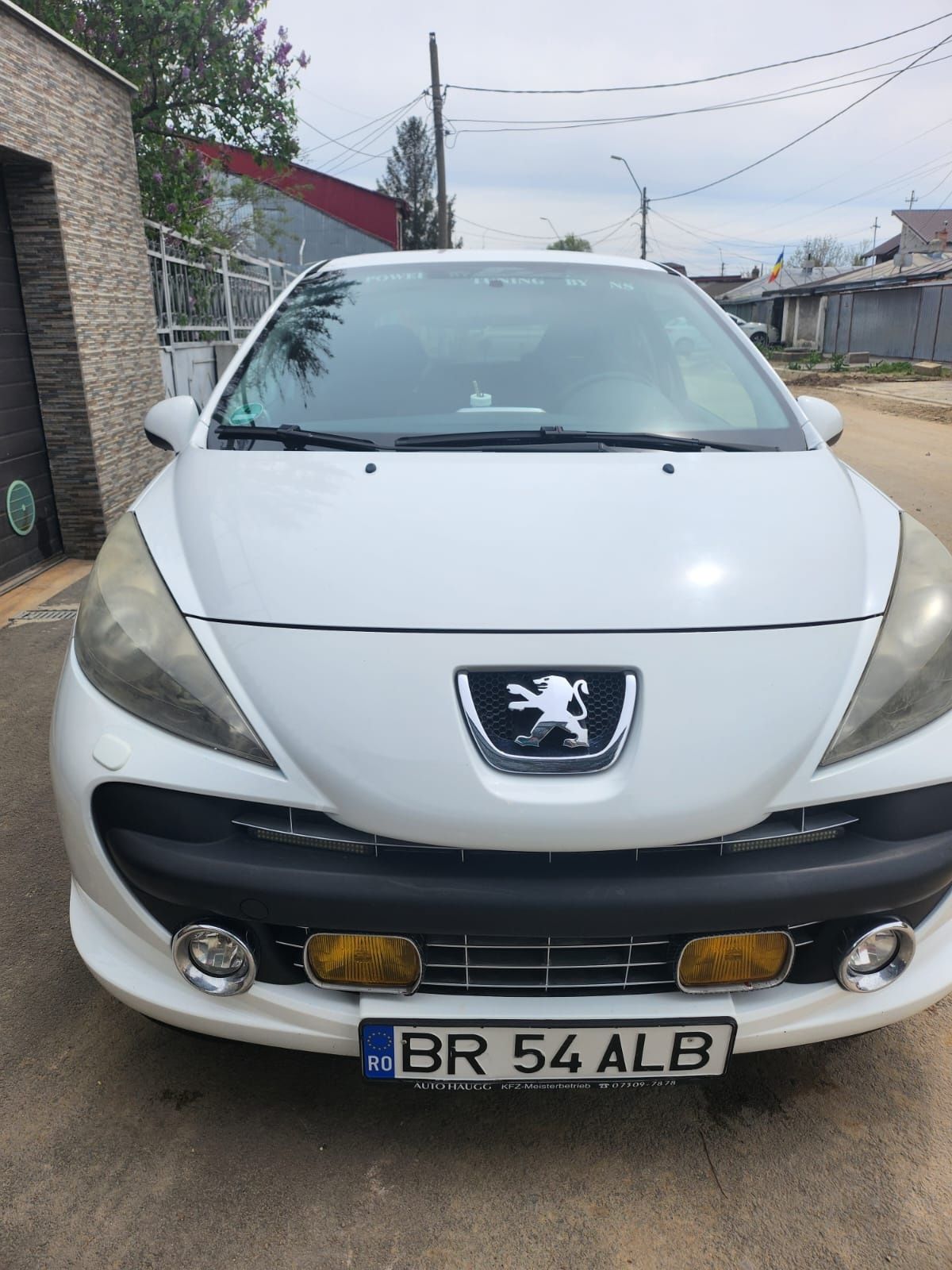 Peugeot 207 Le mans,caiet service complet.