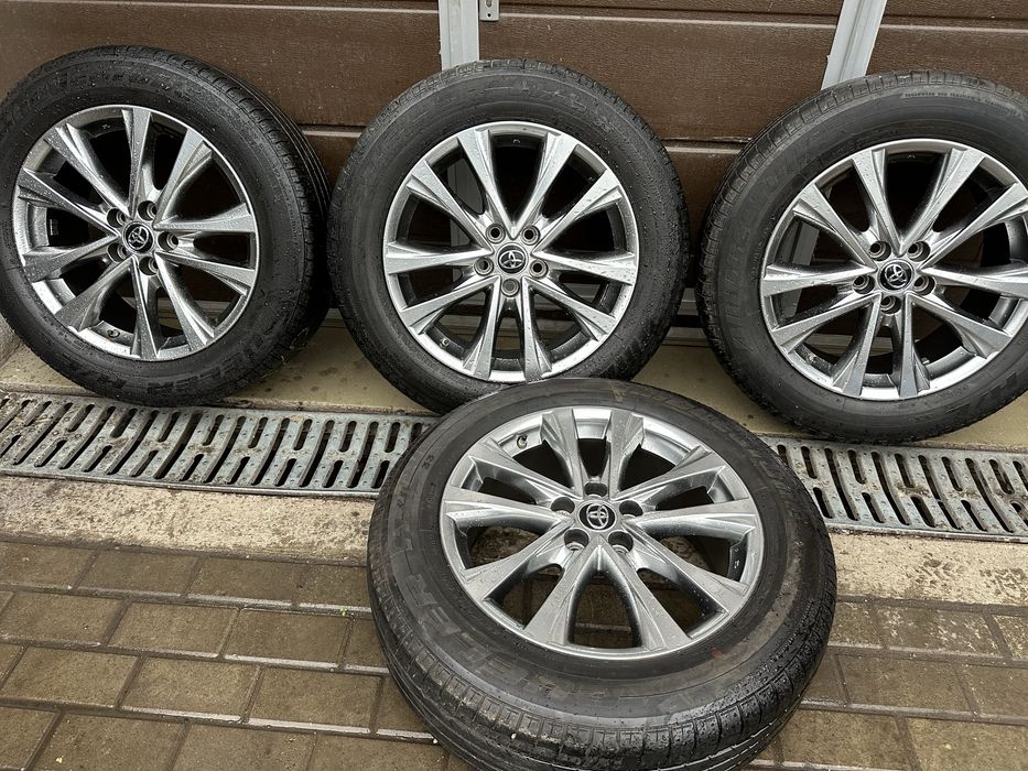 Set jante aliaj pe 18 originale Toyota Rav 4